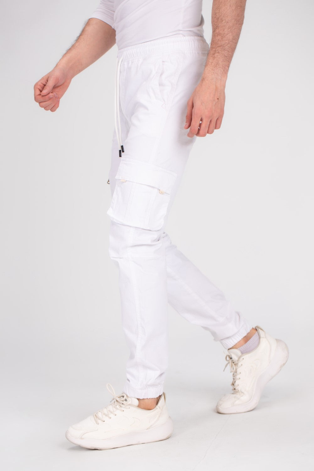 شروال رجالي مصنوع من الجبردين الناعم لتوفير أقصى درجات الراحة والمتانة مع بنطال عالي الجودة