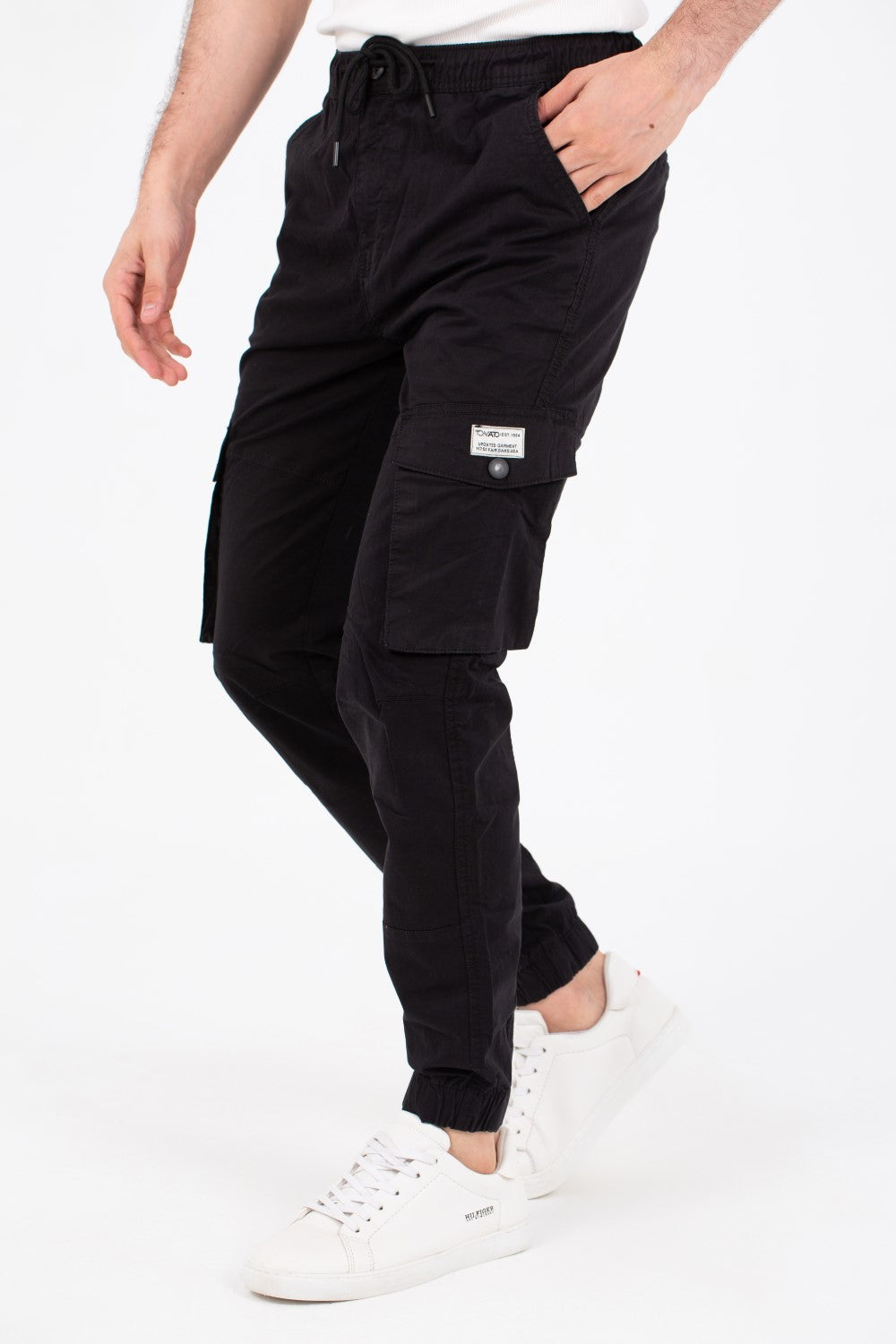 Mens Gabardine Pants With Elastic Waistband And Modern Side Pockets