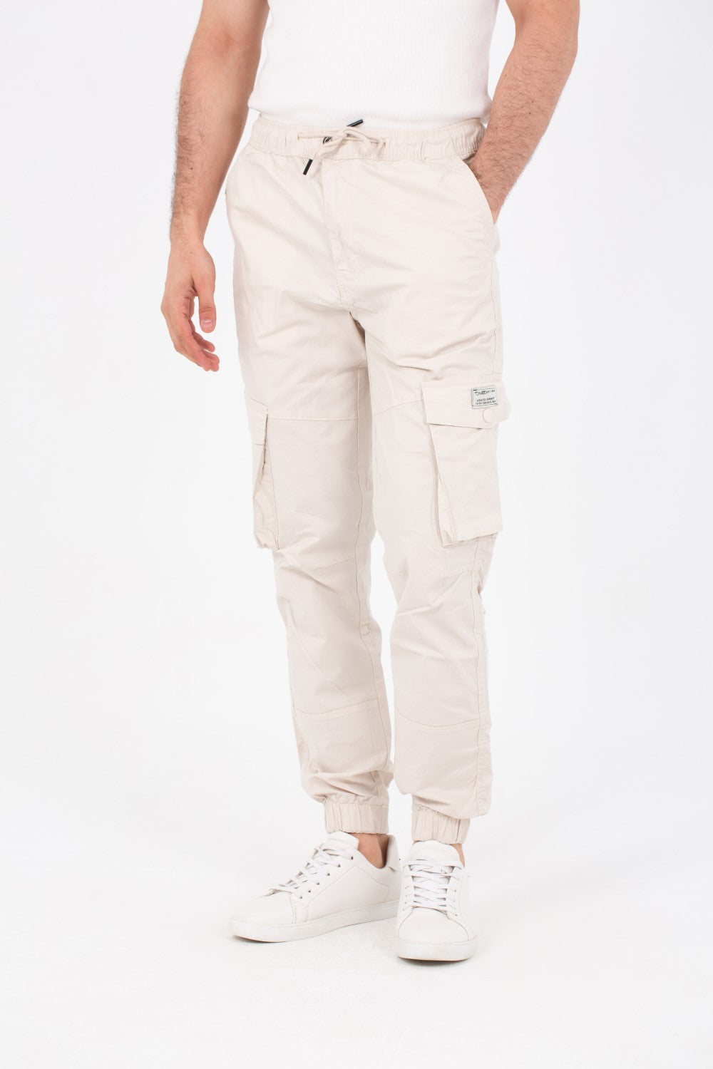 Mens Gabardine Pants With Elastic Waistband And Modern Side Pockets