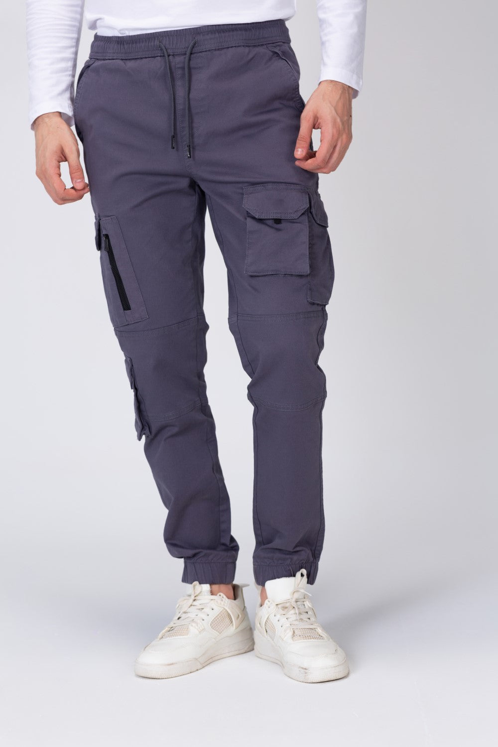 بنطلون رجالي من قماش الجبردين بخصر مطاطي وجيوب وسحاب أمامي