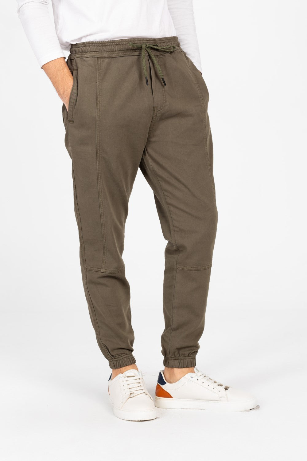 بنطلون شروال رجالي من الجبردين مع جيوب بقصّة فريدة