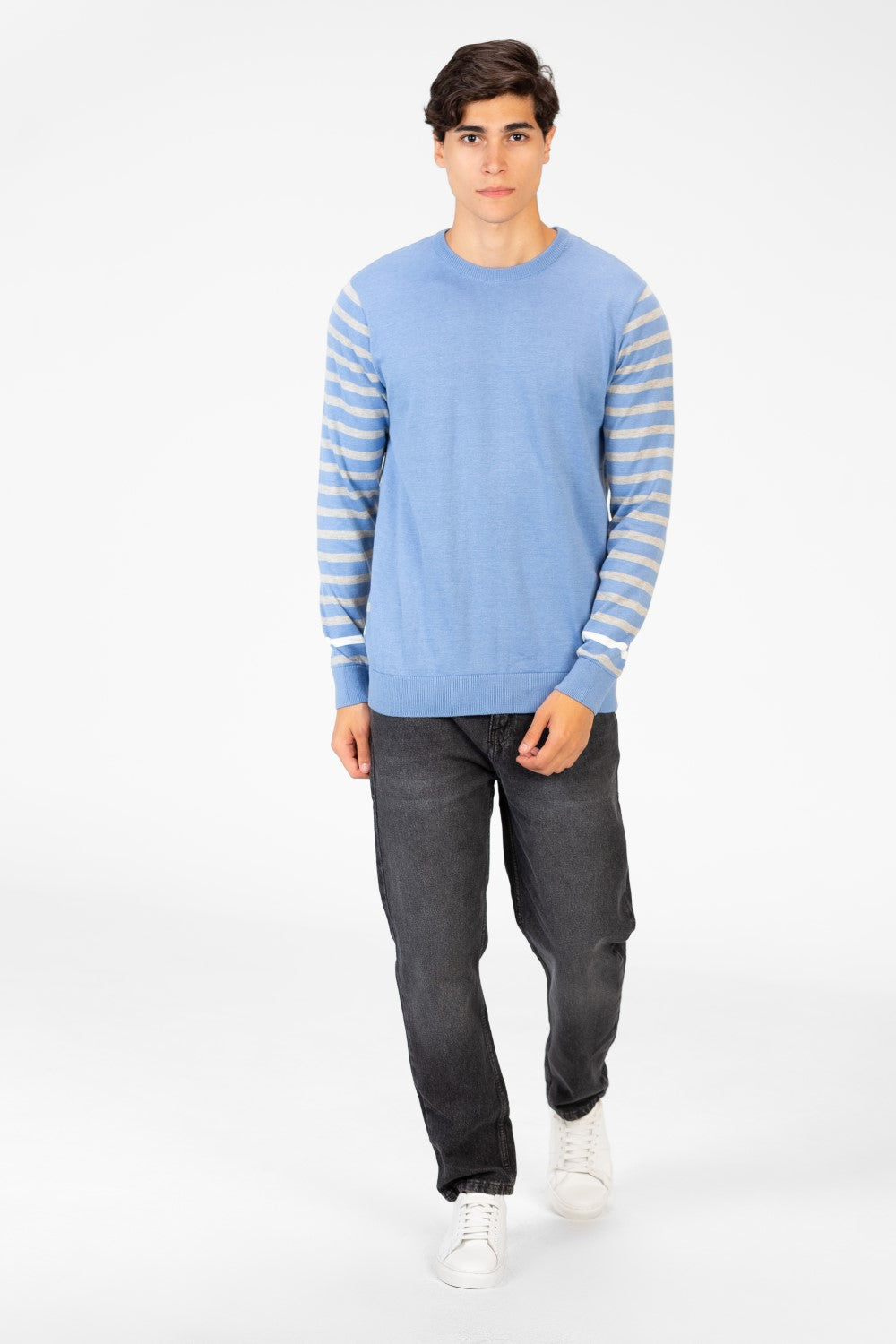 Men's Round Neck Pullover With Sleeves & Back Striped