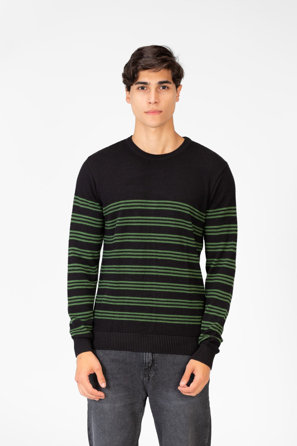 Men's Striped Sweater Pullover With Round Neck And Long Sleeves