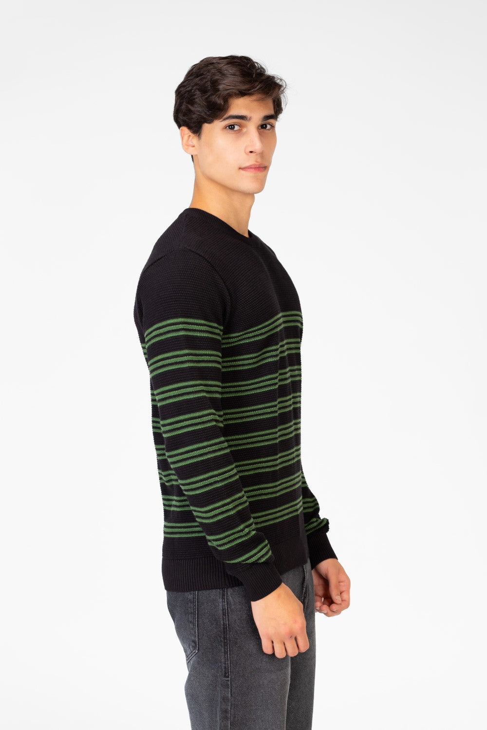 Men's Striped Sweater Pullover With Round Neck And Long Sleeves