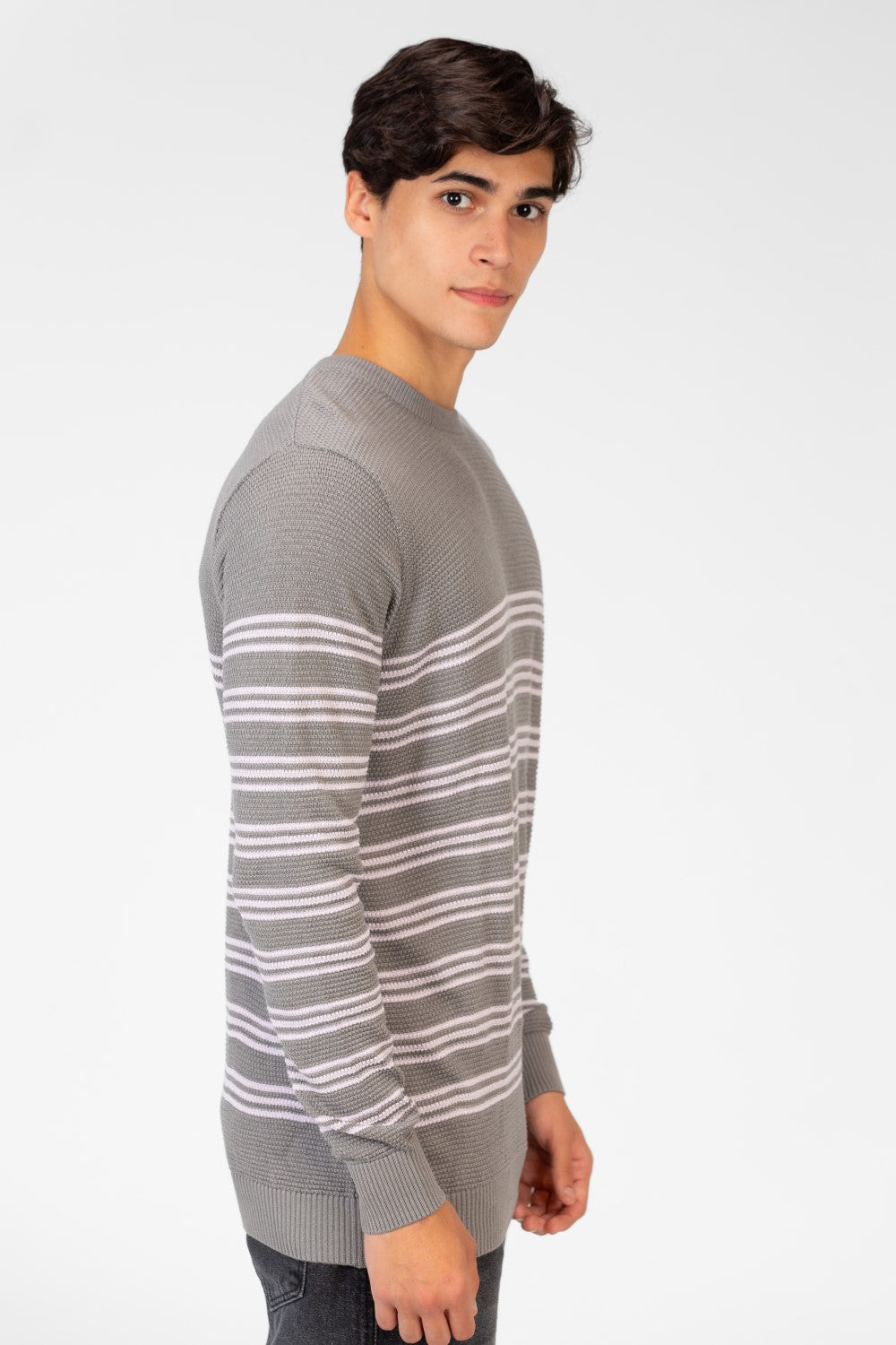 Men's Striped Sweater Pullover With Round Neck And Long Sleeves