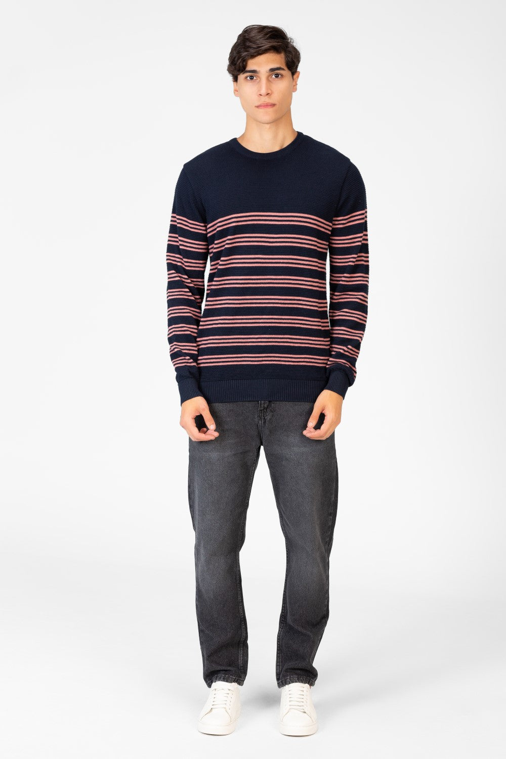 Men's Striped Sweater Pullover With Round Neck And Long Sleeves