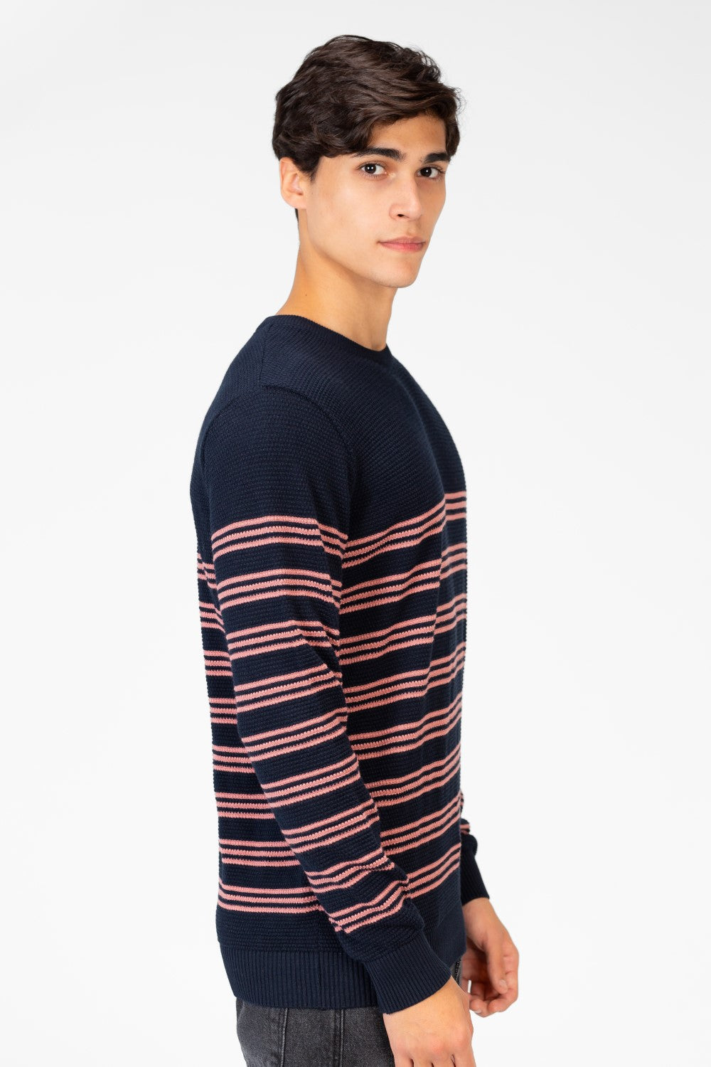 Men's Striped Sweater Pullover With Round Neck And Long Sleeves