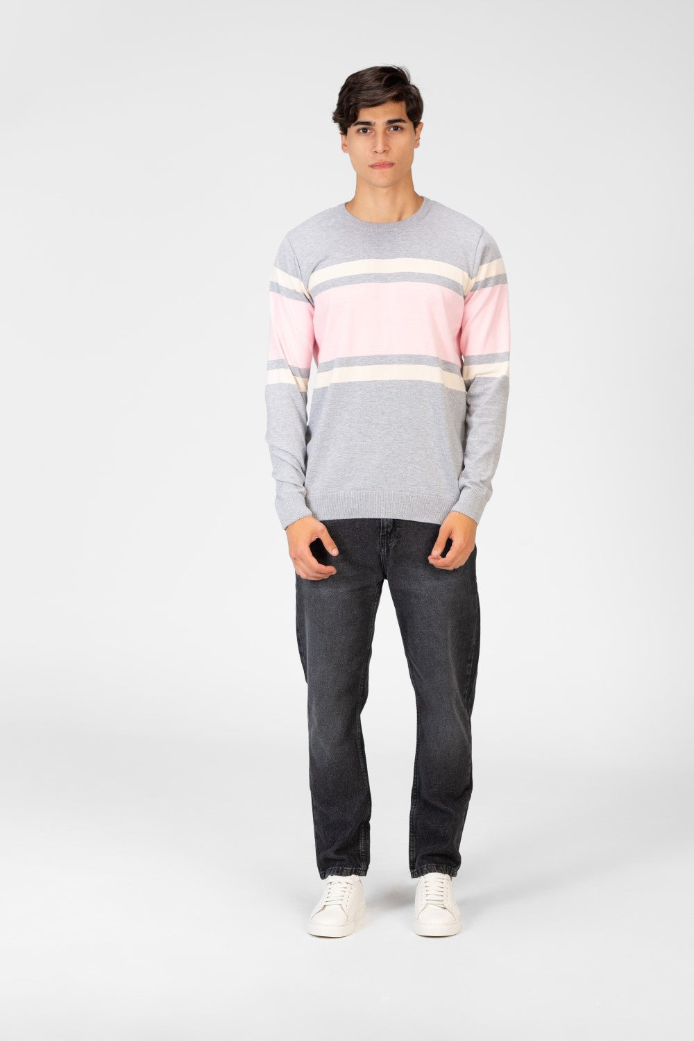 Men's Round Neck Striped Pullover With Long Sleeves