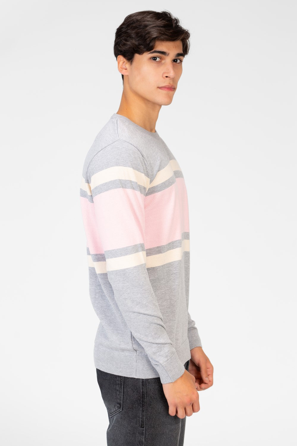 Men's Round Neck Striped Pullover With Long Sleeves