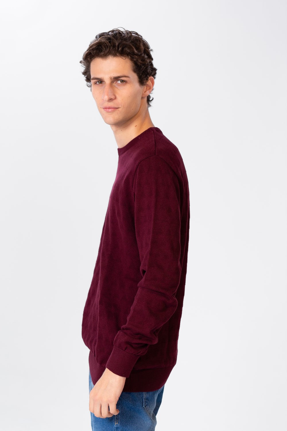 Men's Solid Pullover With Round Neck And Long Sleeves