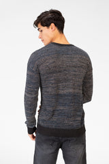 Men's Slim Fit Pullover With Round Neck