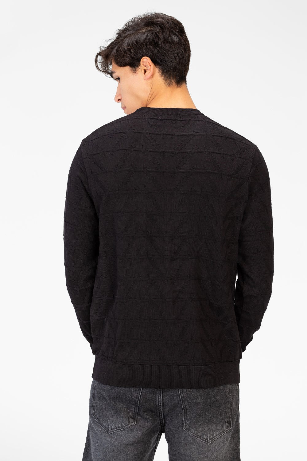Men's Round Neck Pullover With Long Sleeves