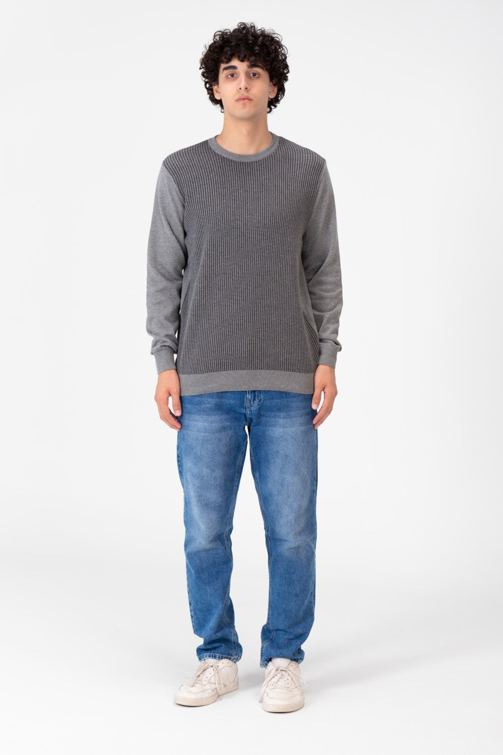 Men's Basic Pullover Made Of Cotton Material With A Round Neck And Long Sleeves