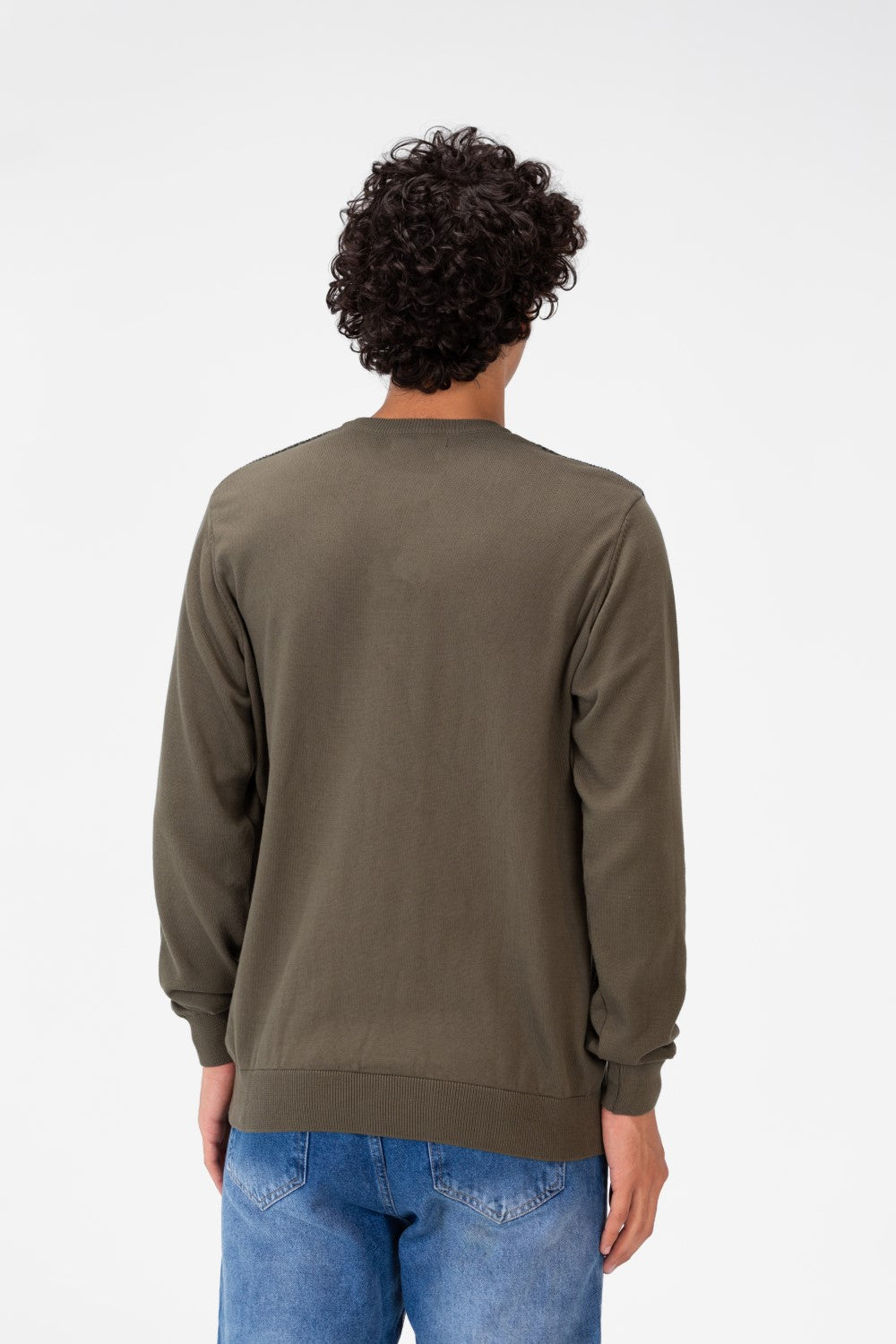 Men's Basic Pullover Made Of Cotton Material With A Round Neck And Long Sleeves