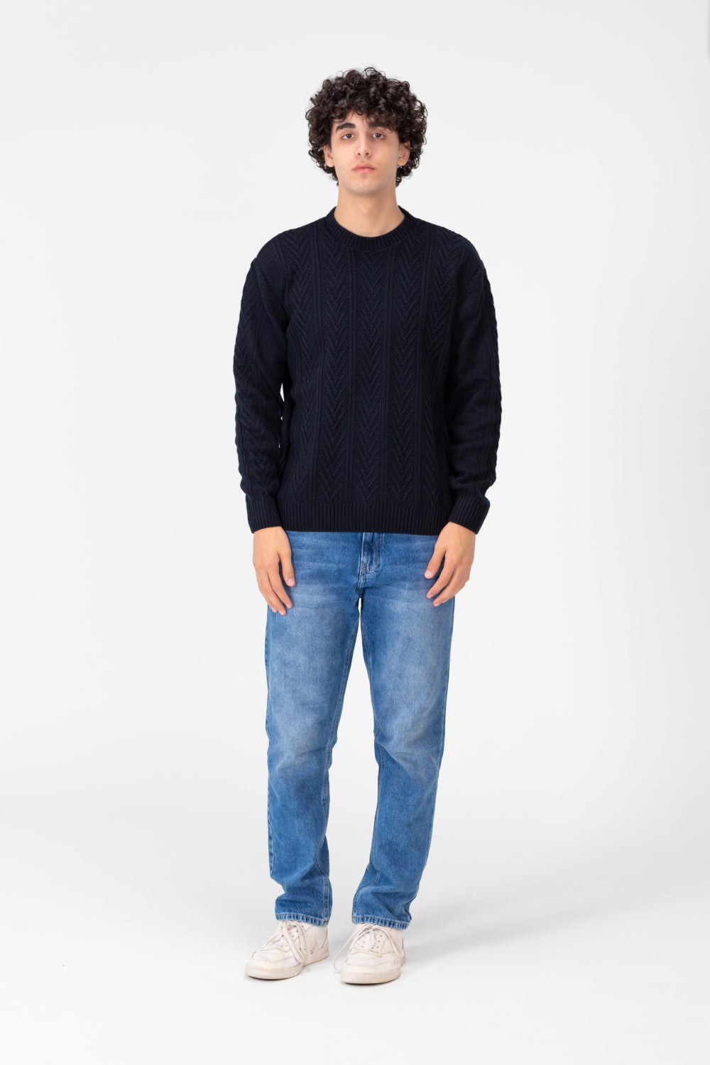 Men's Pullover With Crew Neck And Basic Details