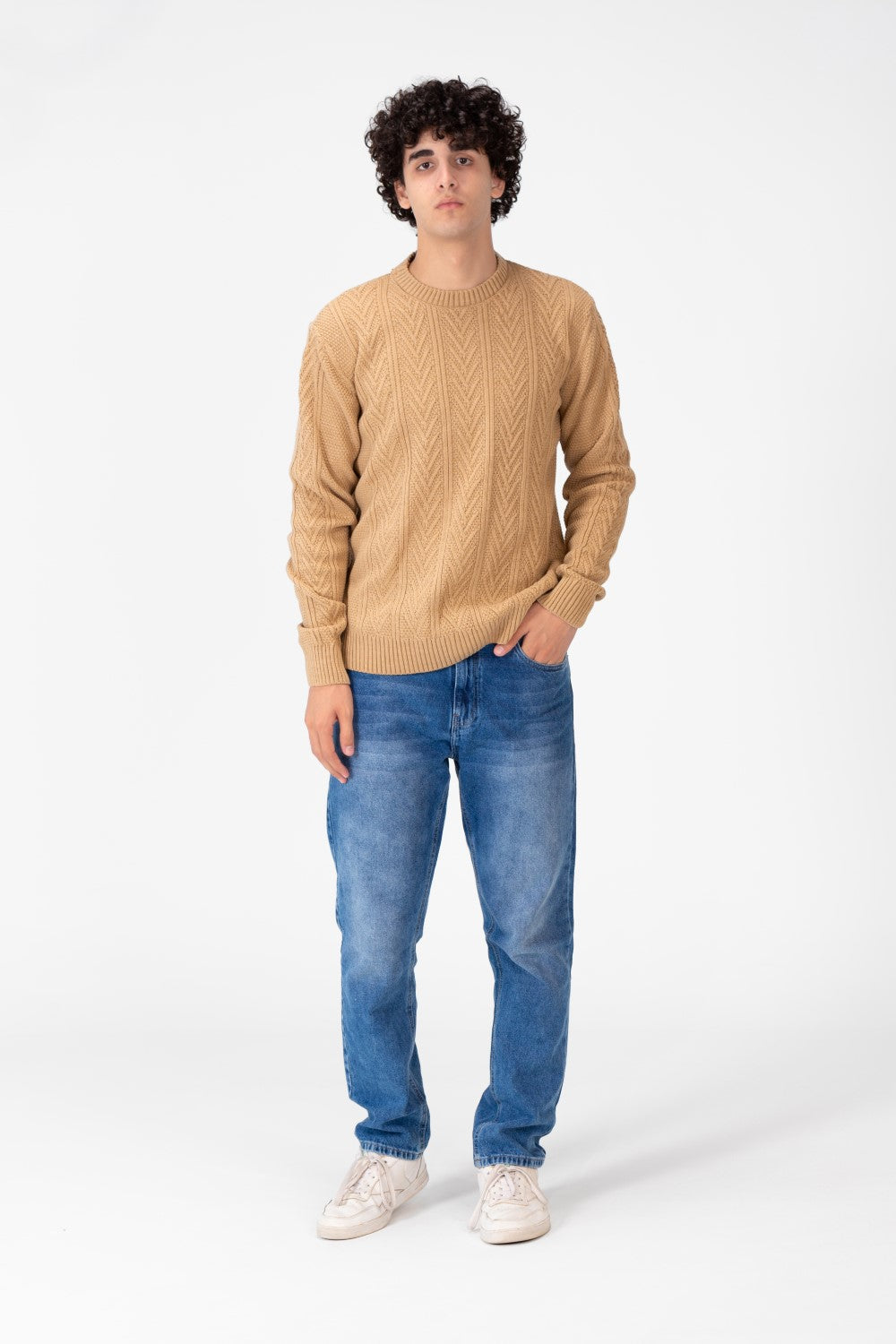 Men's Pullover With Crew Neck And Basic Details