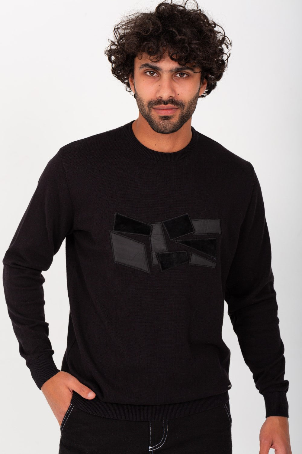 Men's Rounded Neck Padded With Unqiue Modern Pattern Pullover