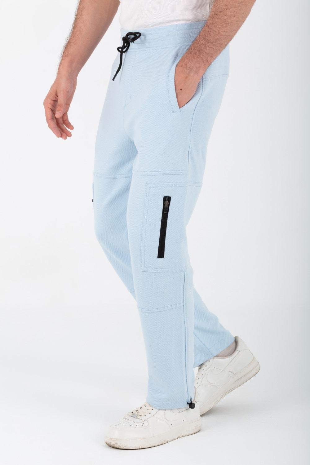 بنطلون رياضي رجالي بجيوب جانبية عصرية مصنوع من قطن ميلتون