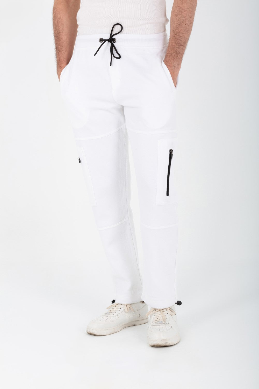 بنطلون رياضي رجالي بجيوب جانبية عصرية مصنوع من قطن ميلتون