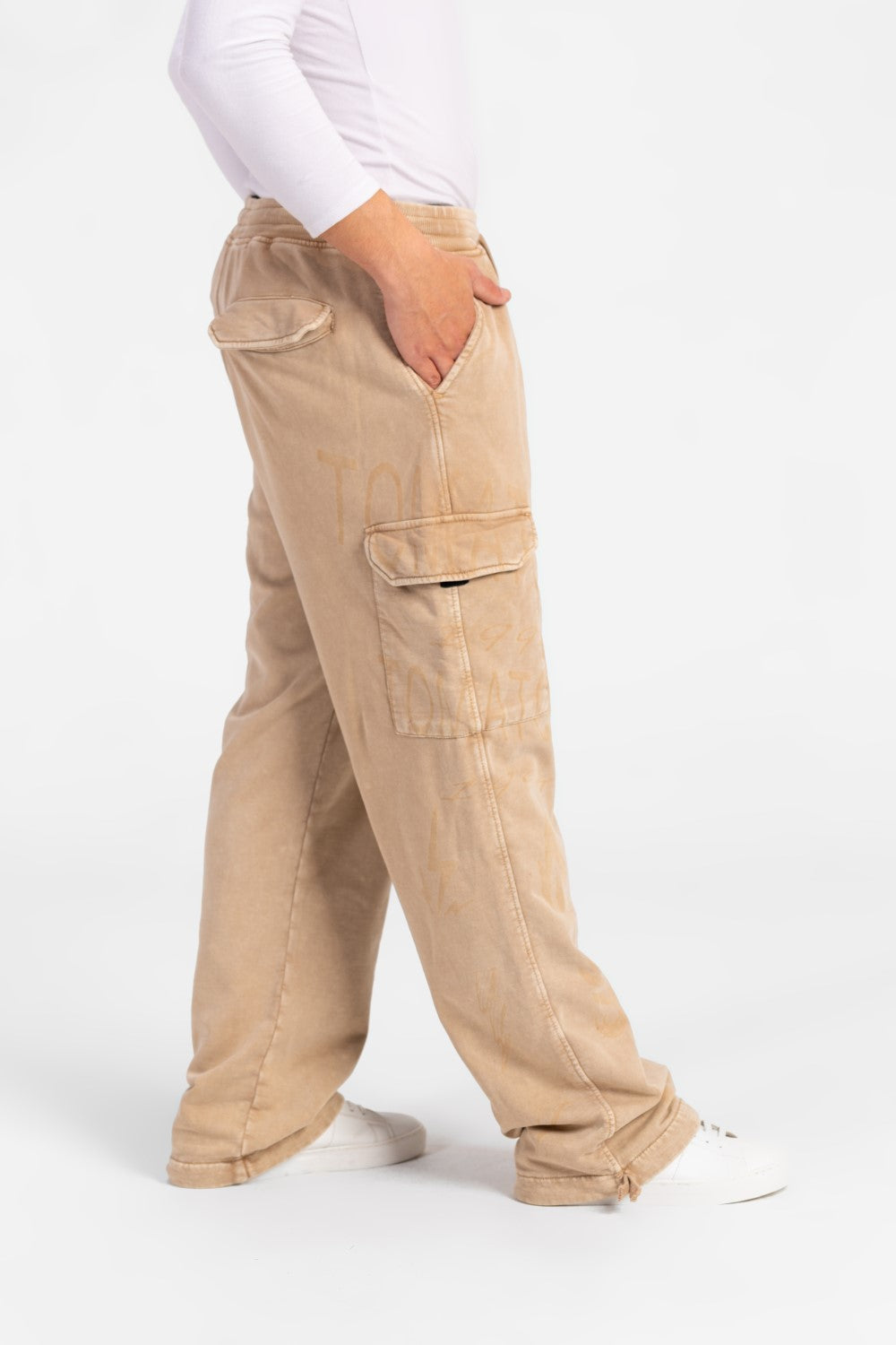 بنطال رياضي رجالي واسع الساق بحزام خصر مطاطي وجيوب جانبية