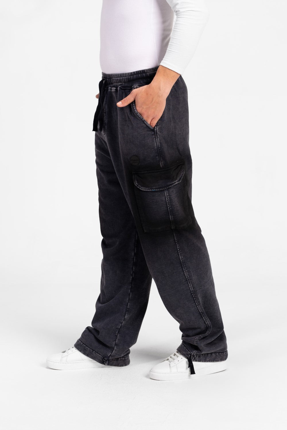 بنطال رياضي رجالي واسع الساق بحزام خصر مطاطي وجيوب جانبية