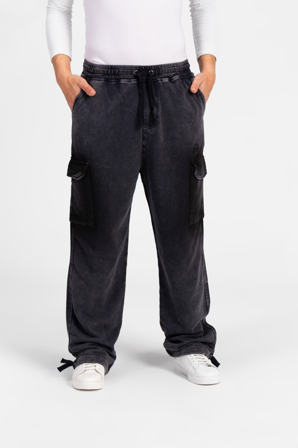 بنطال رياضي رجالي واسع الساق بحزام خصر مطاطي وجيوب جانبية