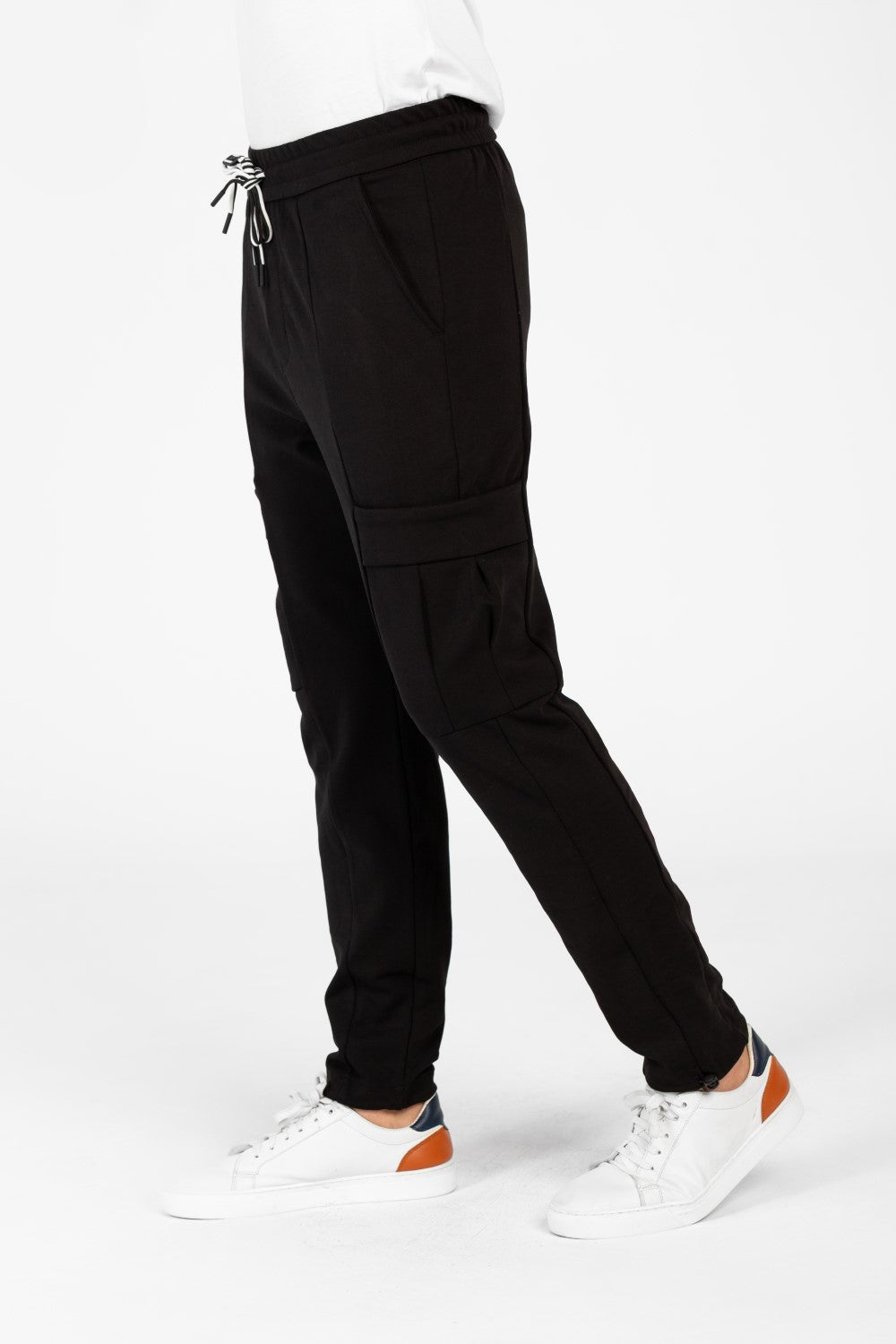 Men's Slim Fit Sweatpants With Side Pockets