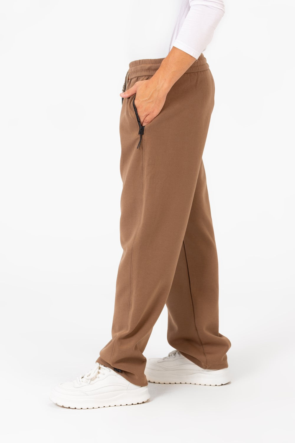 Men's Tomato Oversized Sweatpants With Elastic Waistband And Modern Zipper Pockets