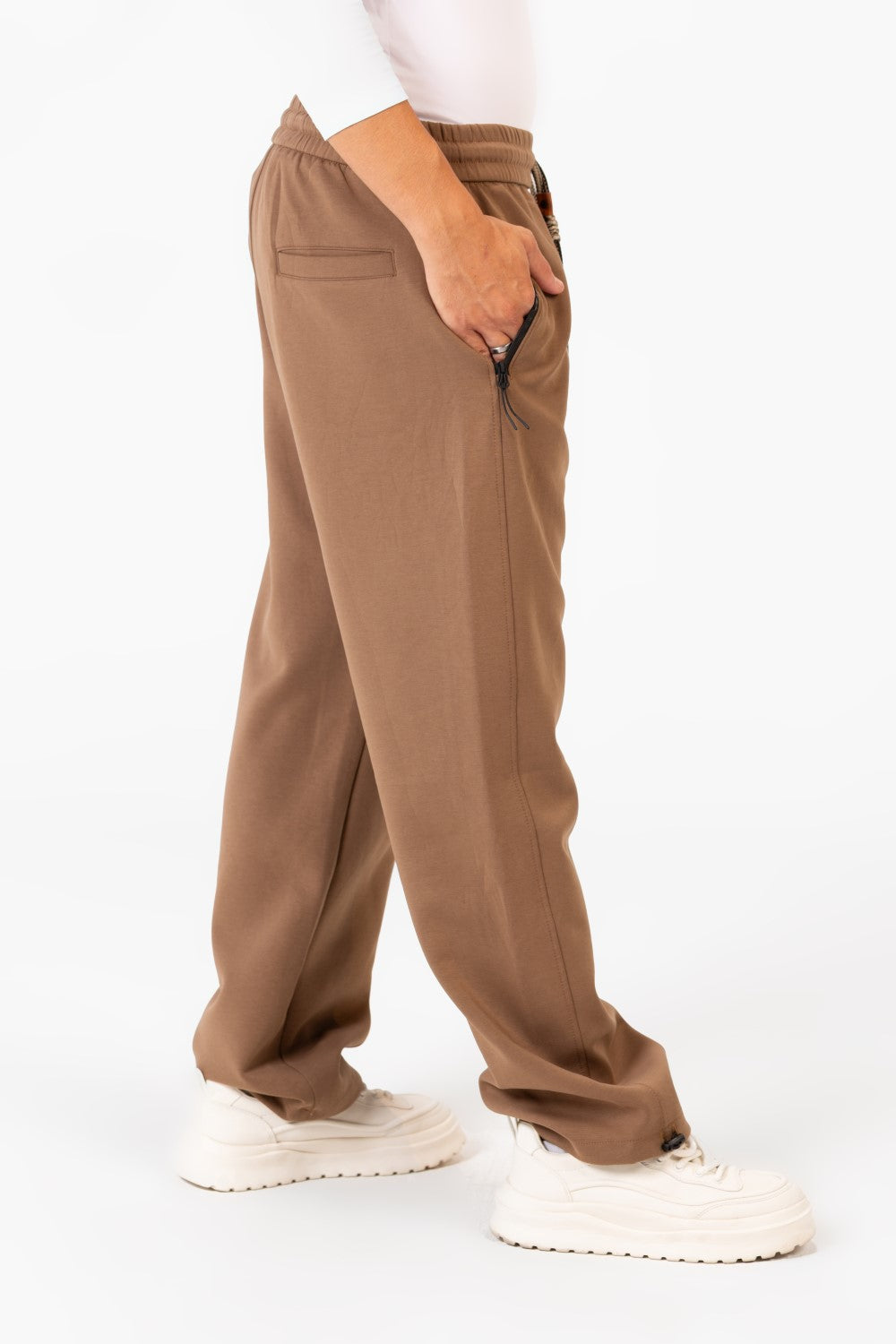 Men's Tomato Oversized Sweatpants With Elastic Waistband And Modern Zipper Pockets