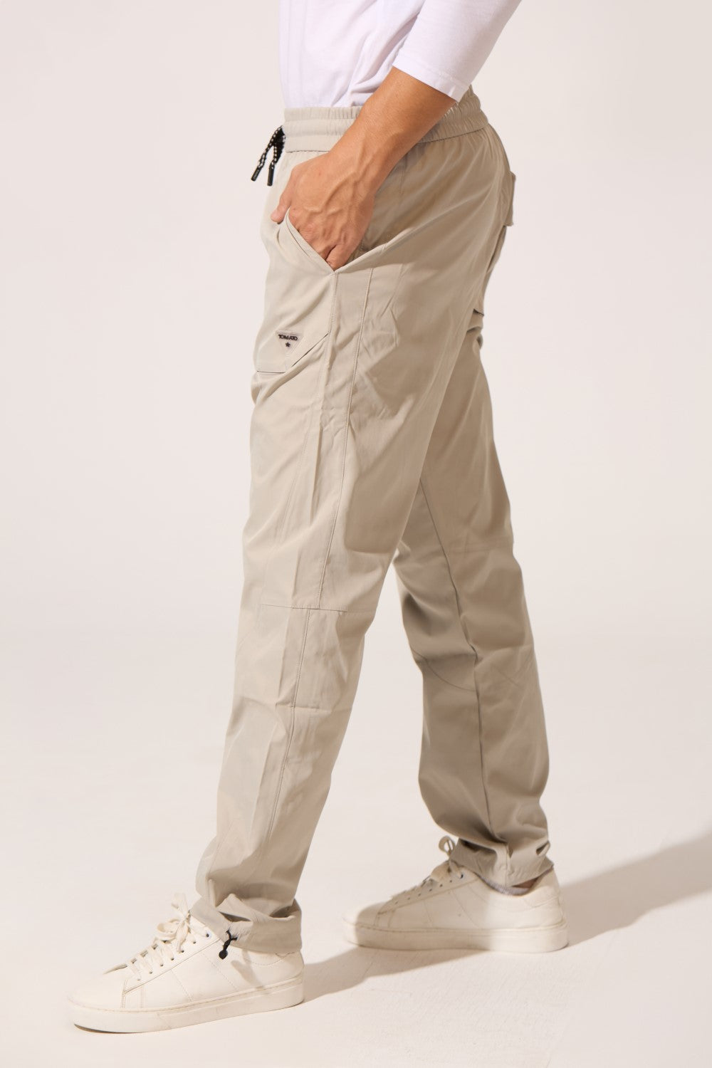 بنطلون توماتو رجالي ناعم مقاوم للماء بمقاس كبير مع حزام خصر مطاطي وجيب خلفي