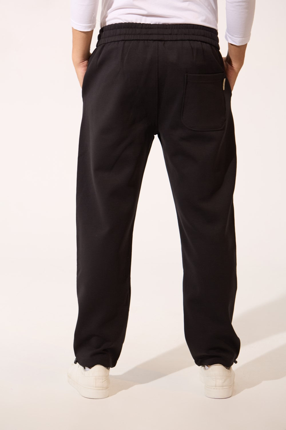 Men's Tomato Basic Oversized Sweatpants With Drawstring At The Middle And Back Pocket