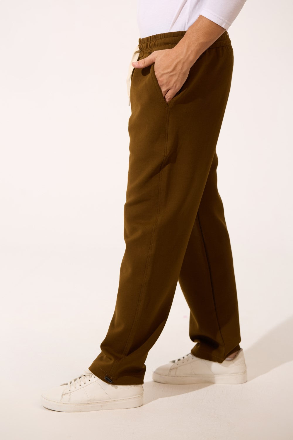 Men's Tomato Basic Oversized Sweatpants With Drawstring At The Middle And Back Pocket