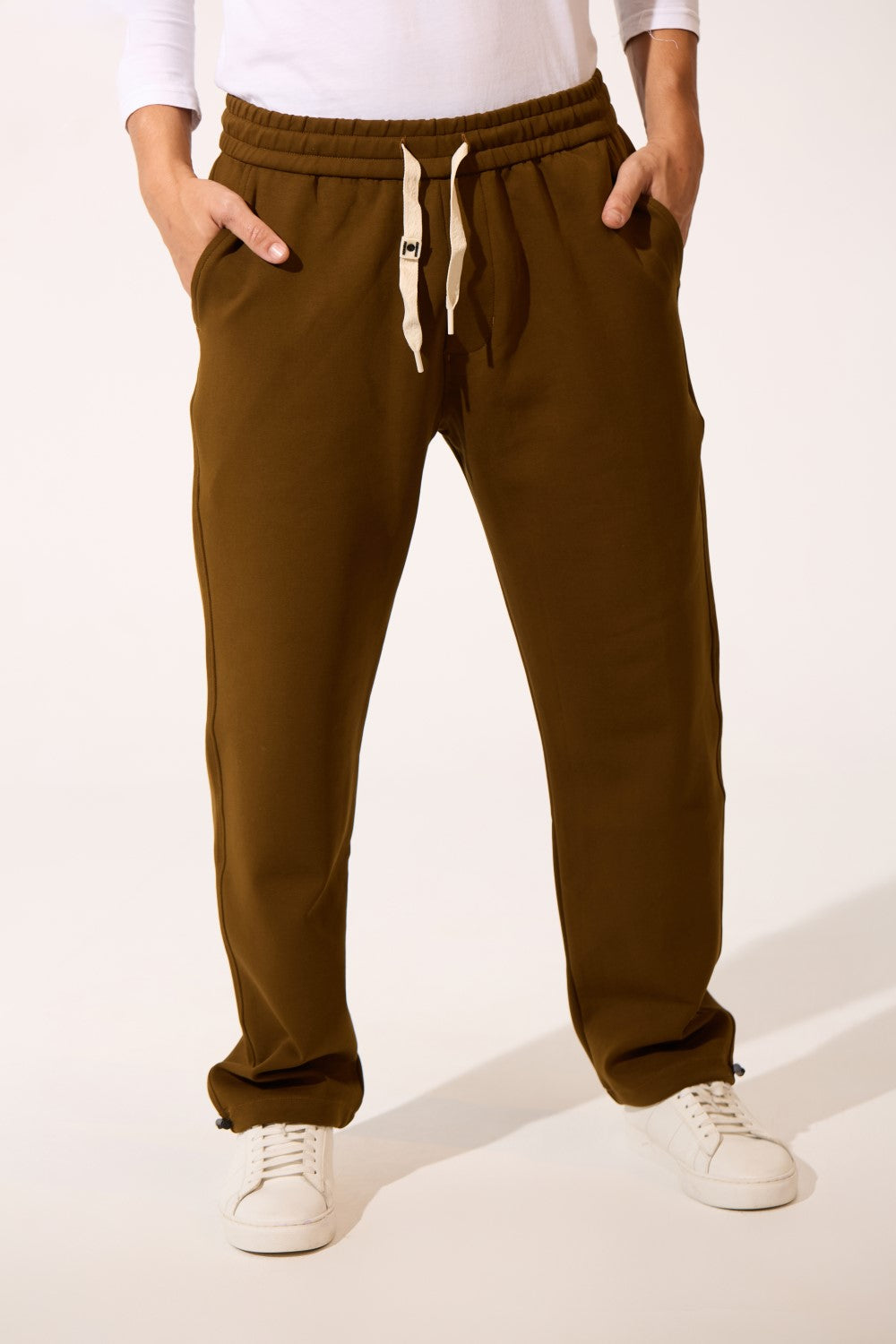 Men's Tomato Basic Oversized Sweatpants With Drawstring At The Middle And Back Pocket