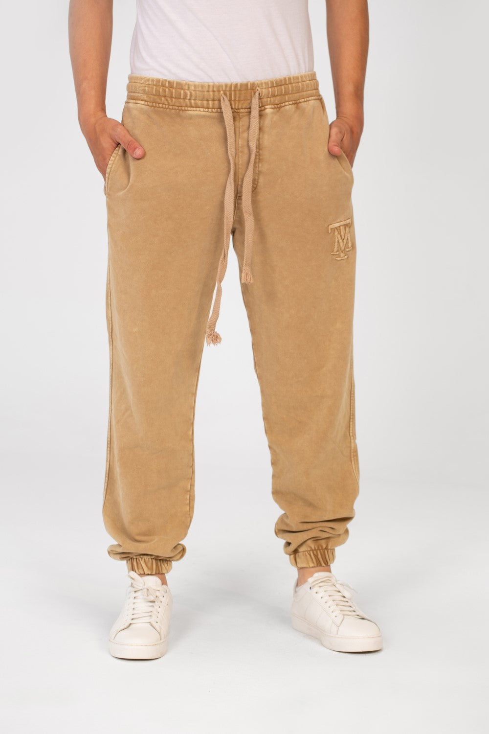 Men's Tomato Oversized Sweatpants With Modern Cut And Pockets