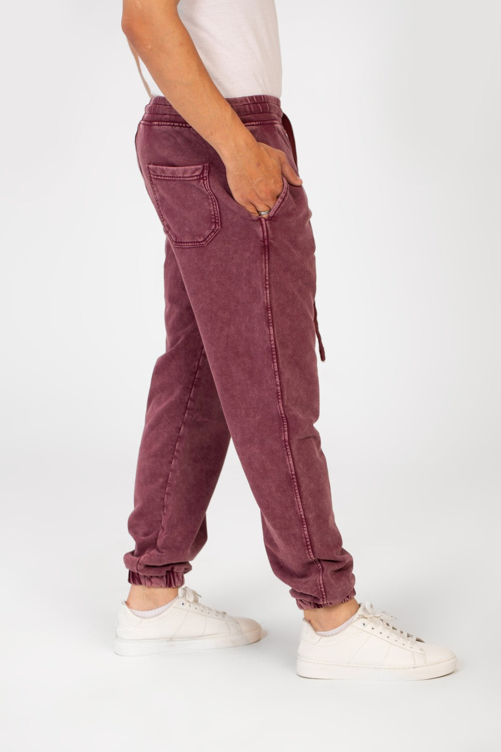 Men's Tomato Oversized Sweatpants With Modern Cut And Pockets