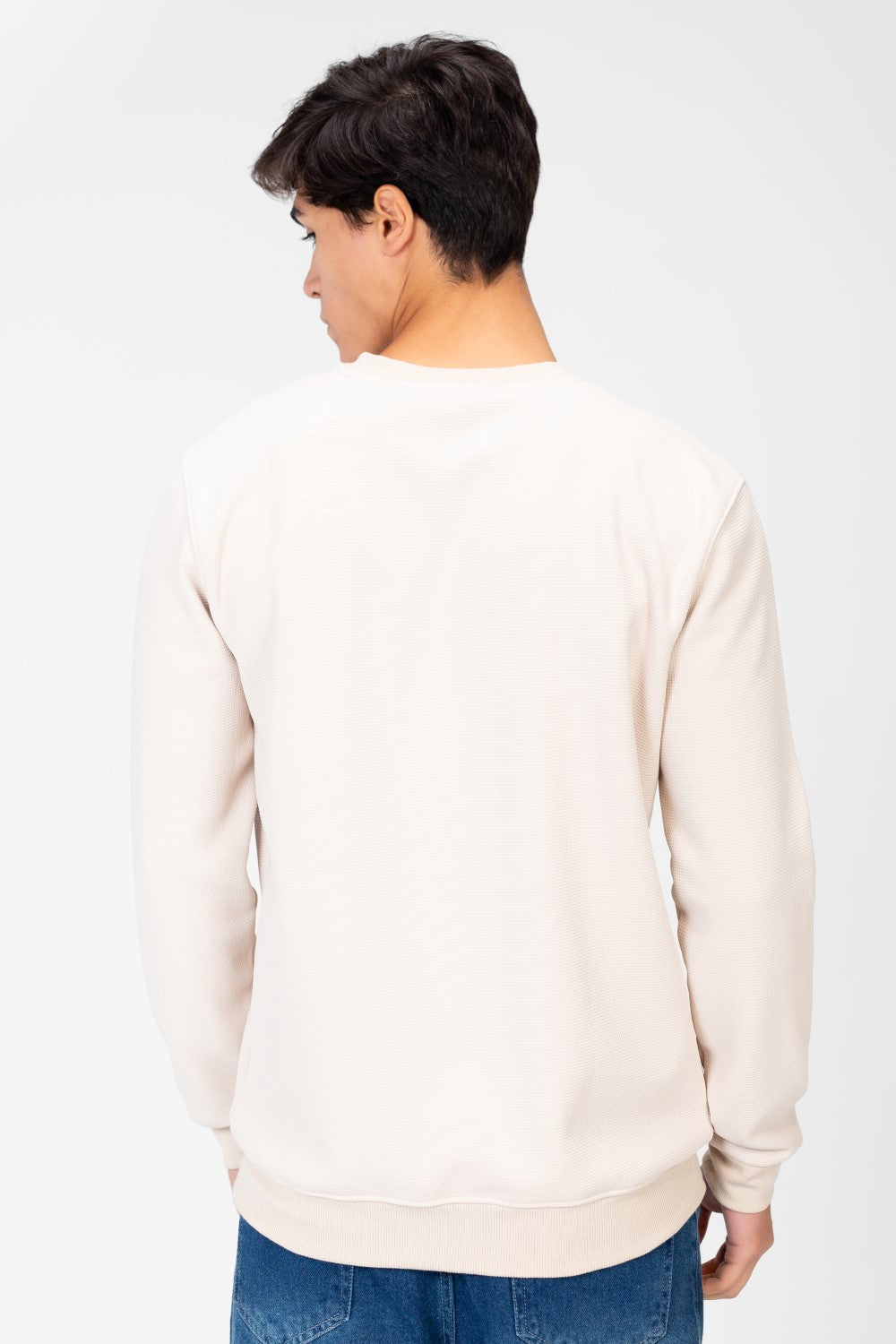 سويت شيرت رجالي برقبة دائرية بألوان أساسية