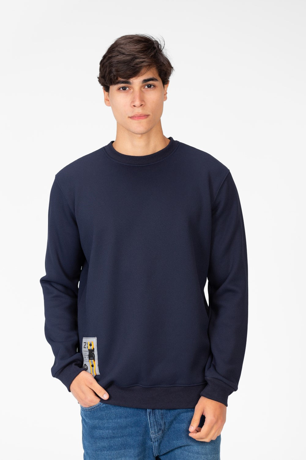 سويت شيرت رجالي برقبة دائرية بألوان أساسية