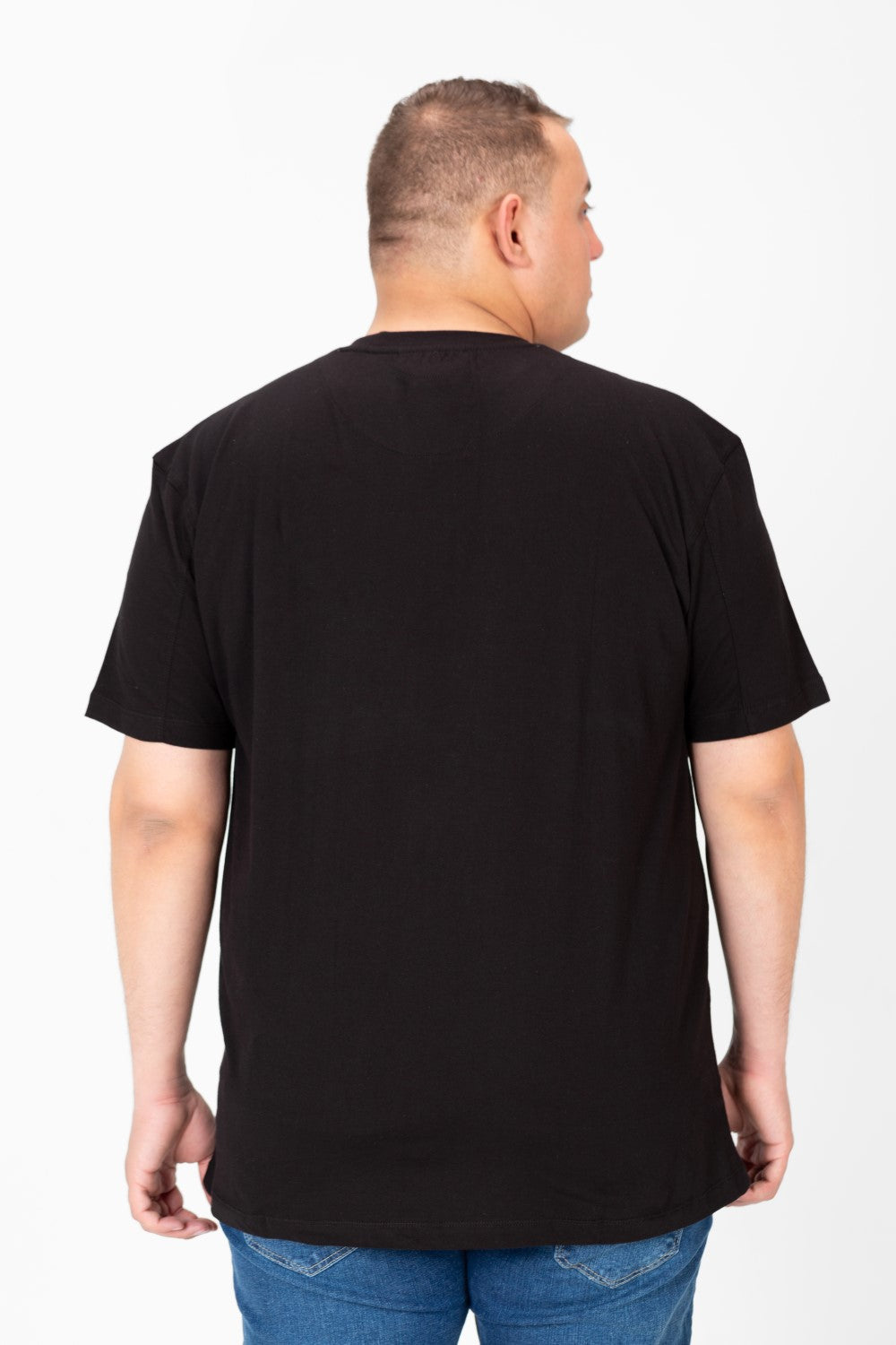 تي شيرت رجالي كبير الحجم مطبوع بأكمام نصفية ورقبة دائرية