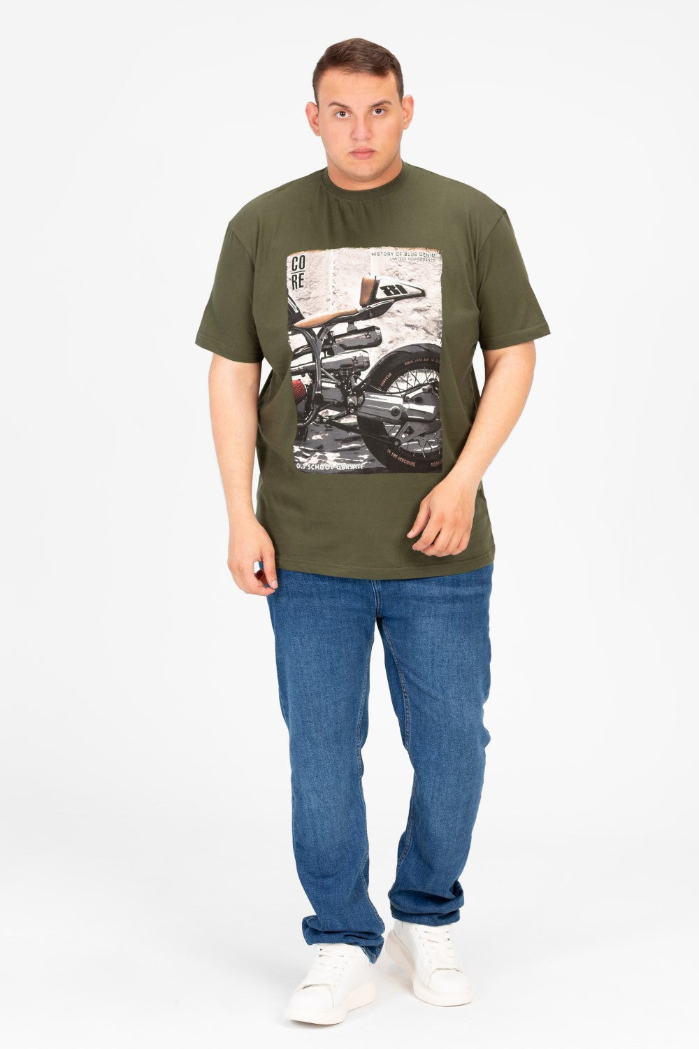 تي شيرت رجالي بمقاس كبير بأكمام قصيرة ورقبة دائرية وطبعة جرافيكية