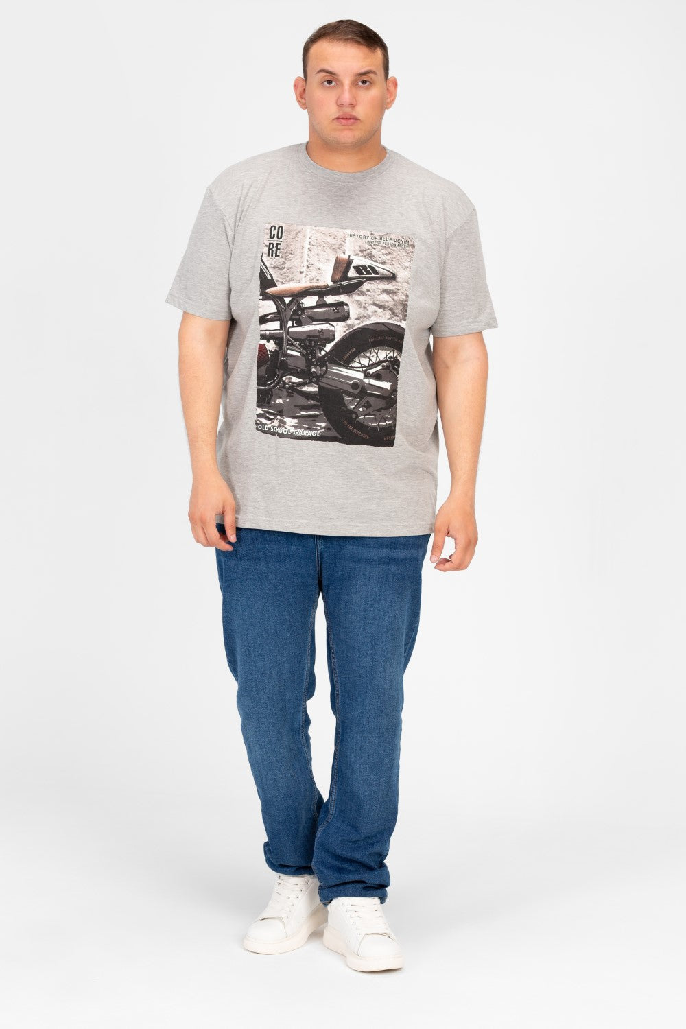 تي شيرت رجالي بمقاس كبير بأكمام قصيرة ورقبة دائرية وطبعة جرافيكية