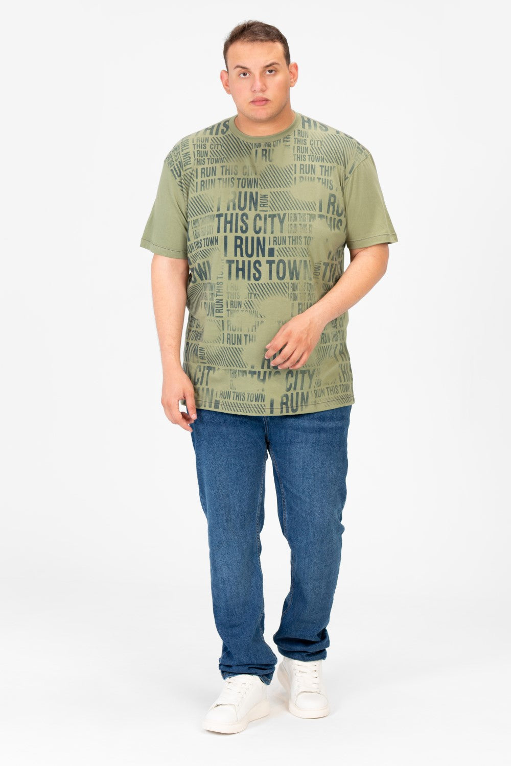 تي شيرت رجالي كبير الحجم بطبعة أمامية كاملة وأكمام قصيرة