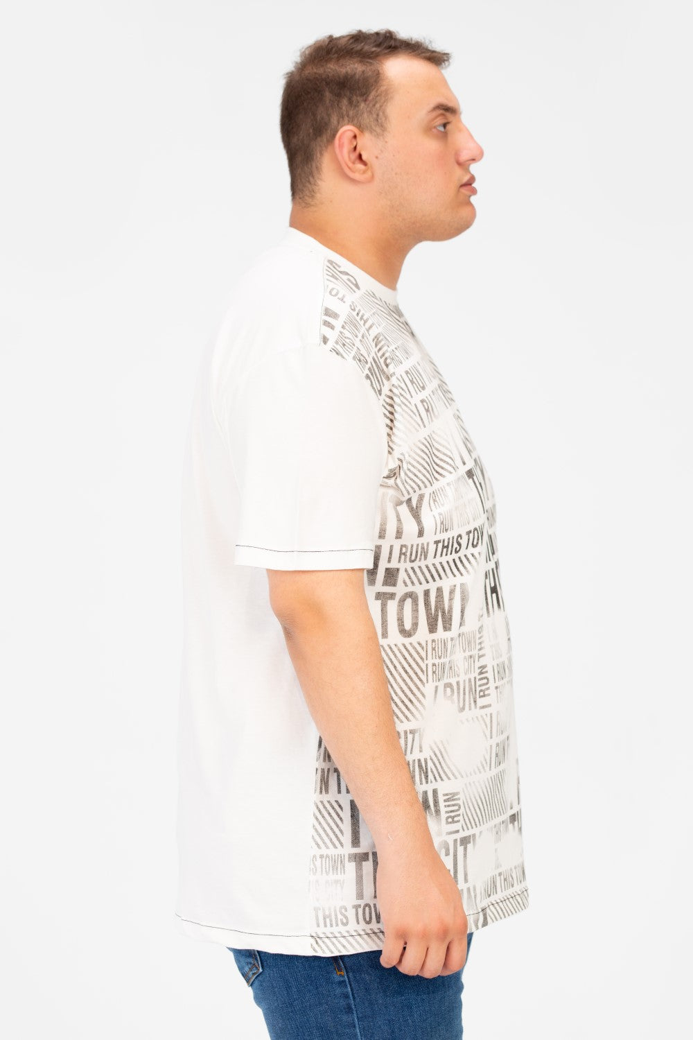 تي شيرت رجالي كبير الحجم بطبعة أمامية كاملة وأكمام قصيرة