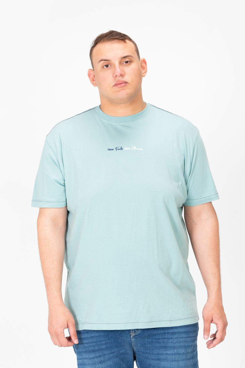 تي شيرت رجالي أساسي برقبة دائرية ومقاس كبير