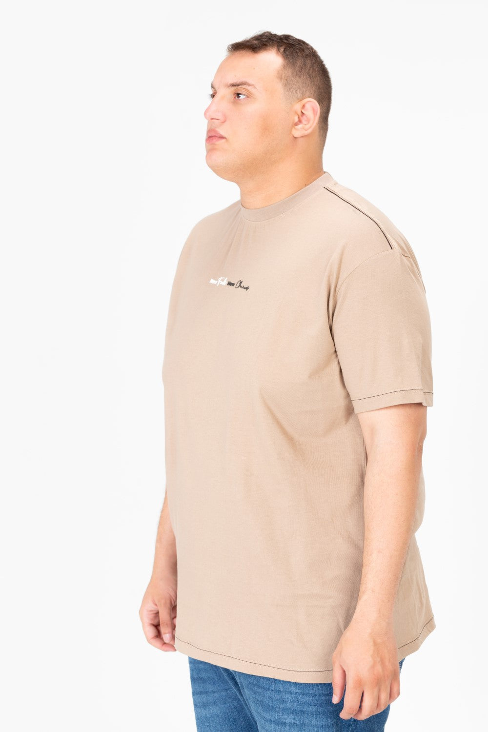 تي شيرت رجالي أساسي برقبة دائرية ومقاس كبير