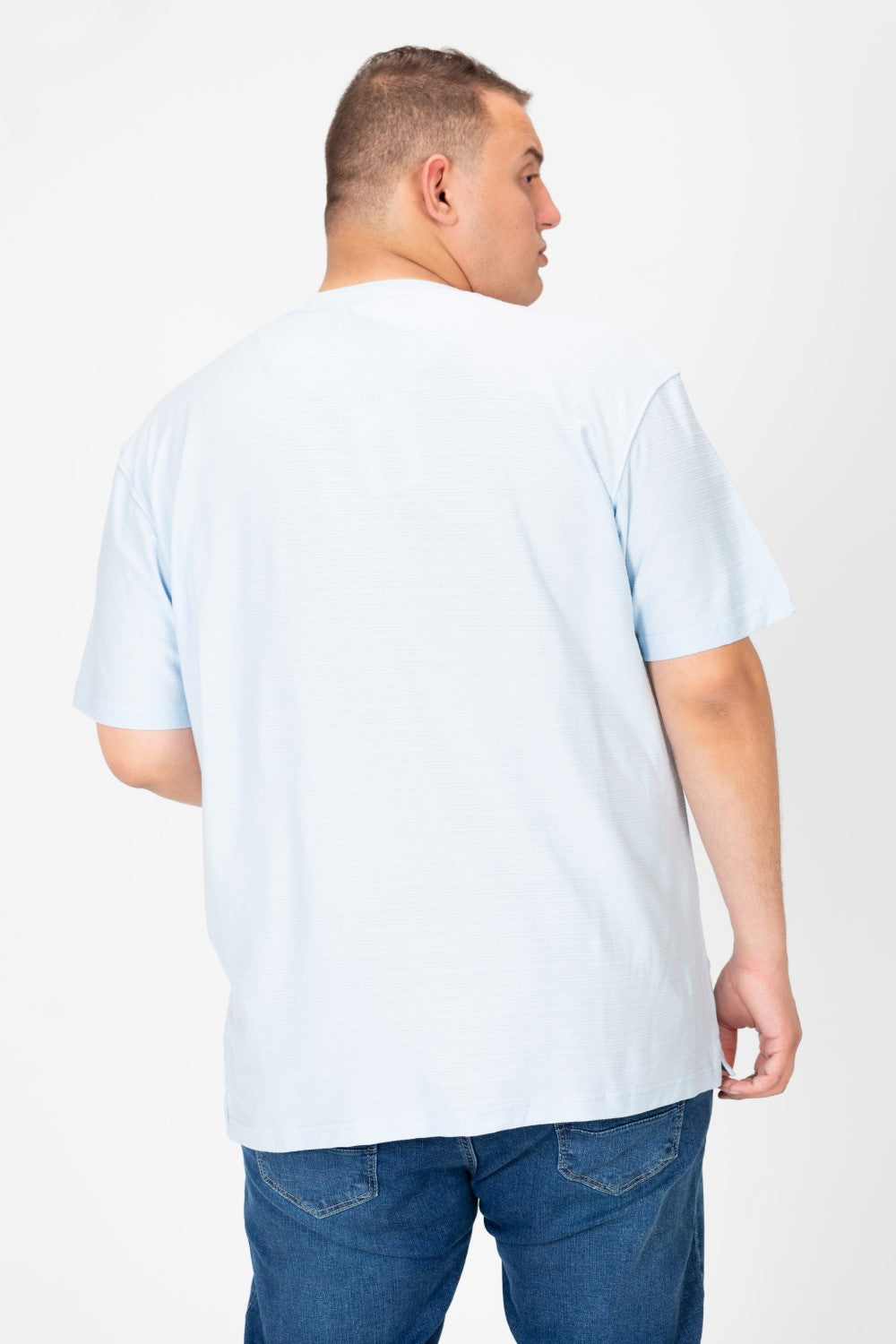 تي شيرت رجالي أساسي بأكمام قصيرة ومقاس كبير