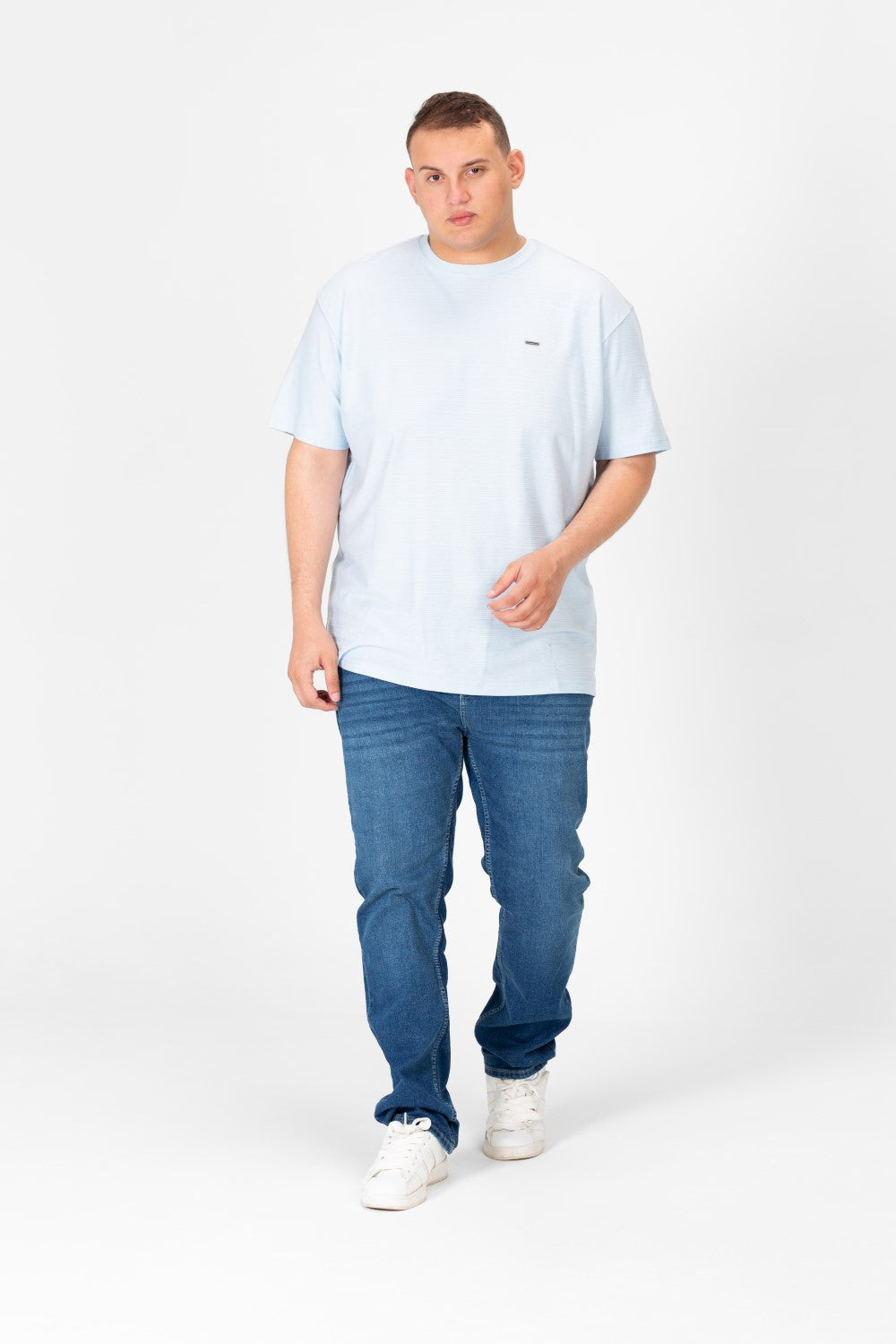 تي شيرت رجالي أساسي بأكمام قصيرة ومقاس كبير