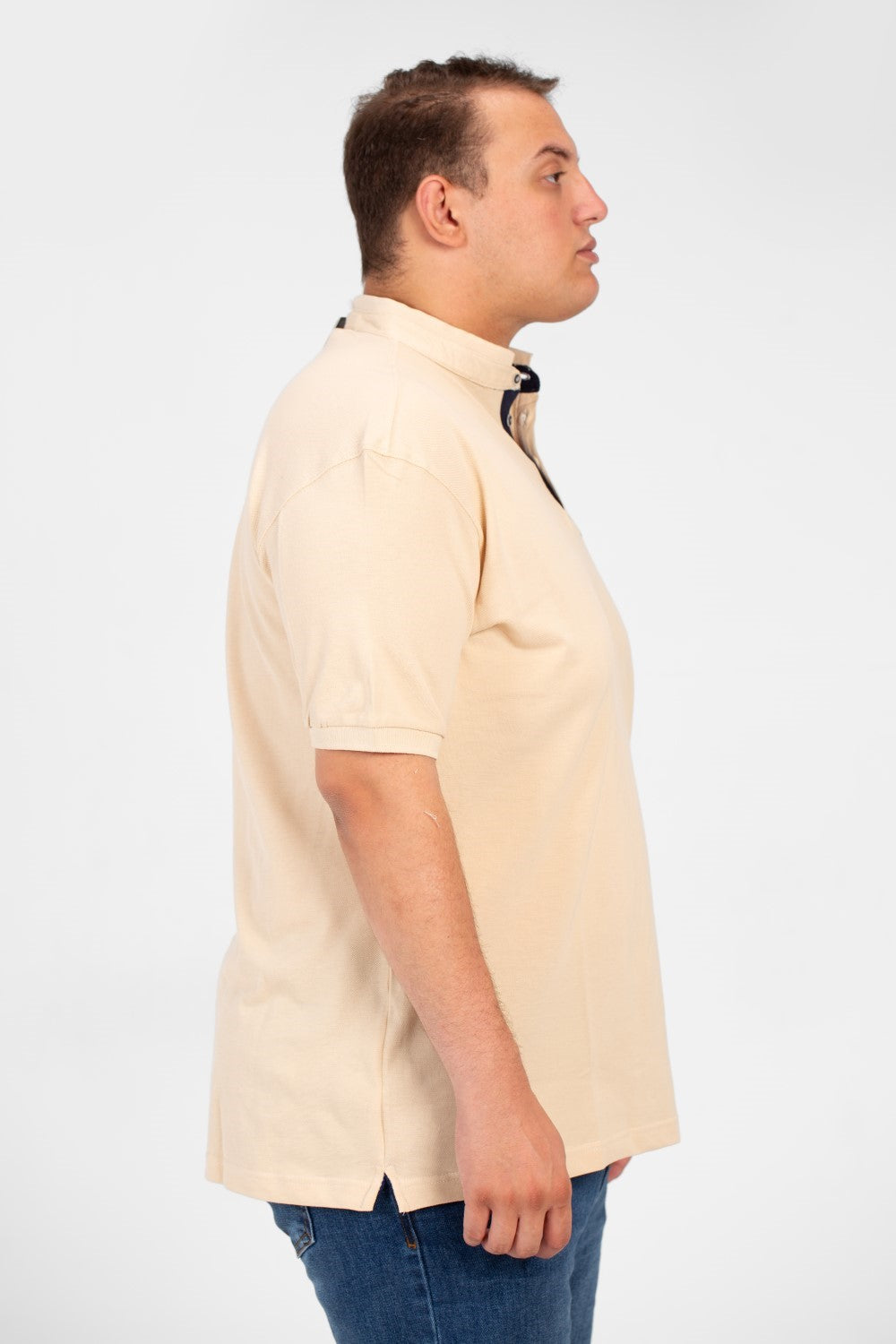 تي شيرت بولو رجالي أساسي بأكمام قصيرة ومقاس كبير مع طباعة نصية أمامية