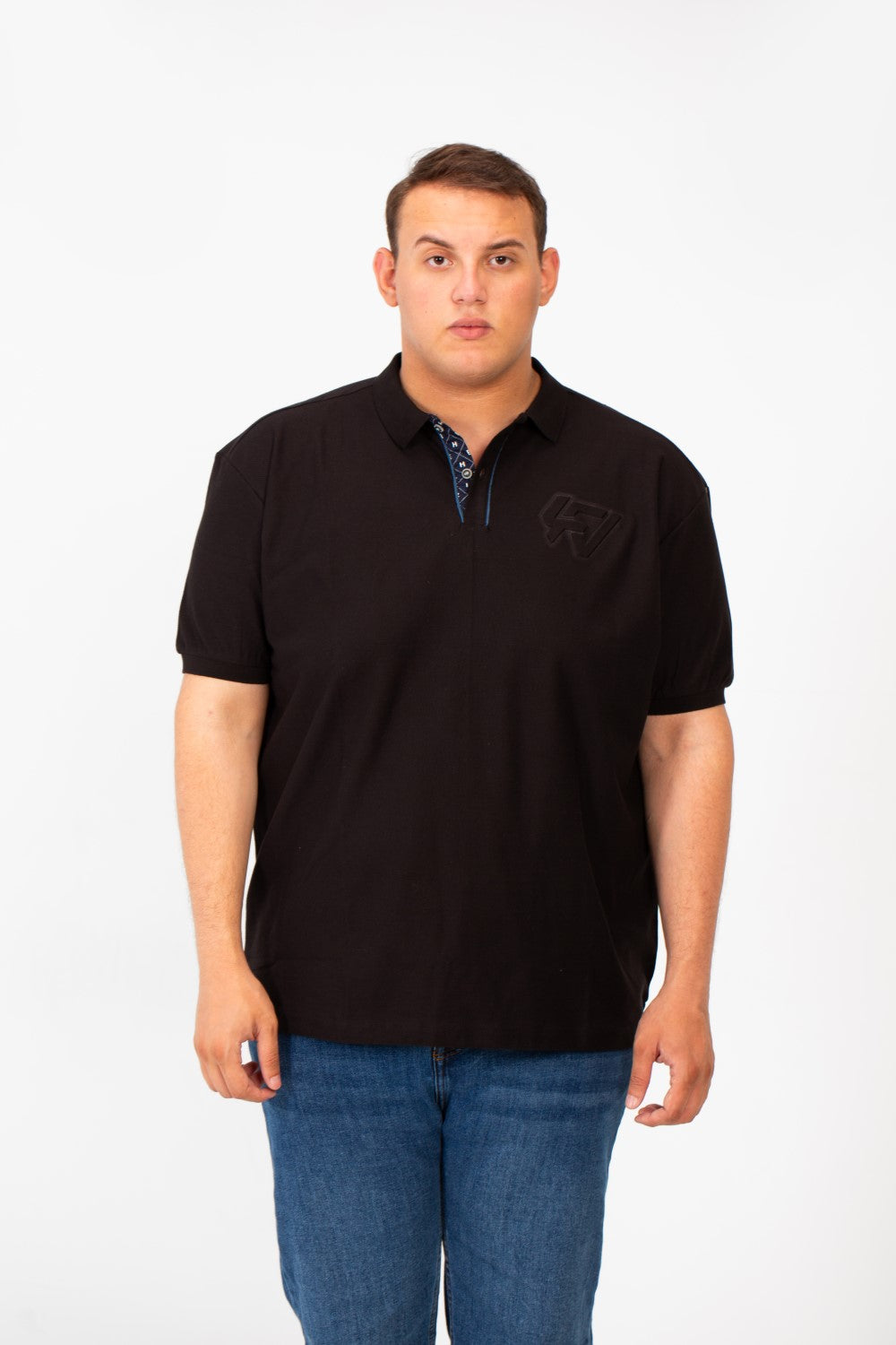 تي شيرت بولو رجالي كبير الحجم بأكمام قصيرة وأزرار نصف أمامية