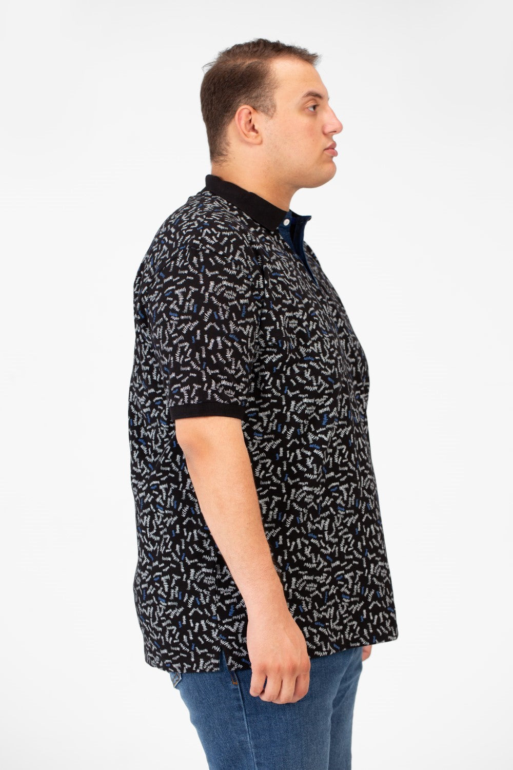 تي شيرت بولو جاكار رجالي كبير الحجم بطباعة كاملة وأكمام نصفية