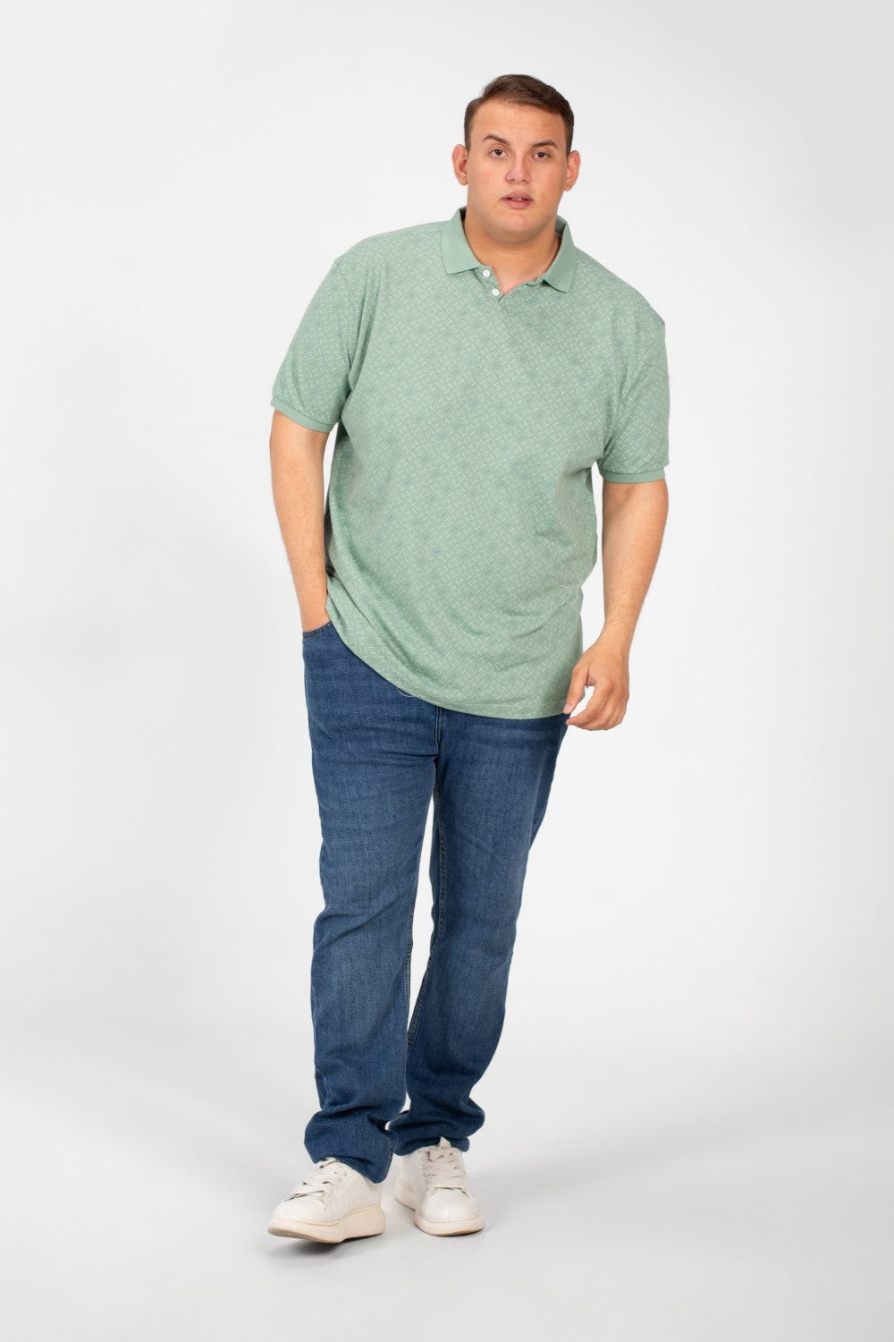 تي شيرت بولو جاكار مطبوع بأكمام قصيرة للرجال بمقاسات كبيرة